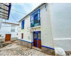 Casa de Pueblo en Venta en Comares, Málaga