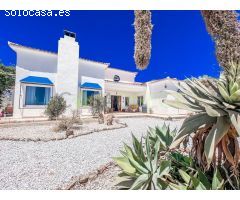 Chalet en Venta en Canillas de Aceituno, Málaga