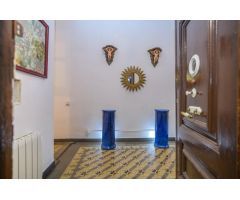Piso en Barcelona , céntrico zona El Raval, 114 m2 de superficie , luminoso.