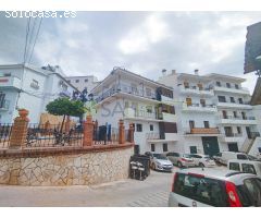 Edificio en Venta en Sayalonga, Málaga