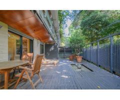 ¡Exclusivo Lujo y Espacio en el Corazón de Sant Gervasi, Barcelona!