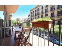 ¡Tu Nuevo Hogar en Eixample te Espera!