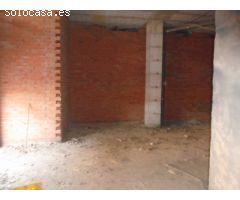 Local comercial junto al colegio de la Consolación