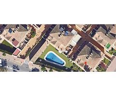 CASA PAREADA EN TOMARES
