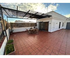 MAGNÍFICO ÁTICO CON 76 m² de terraza