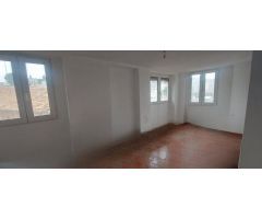 Edificio en venta. ¡Gran oportunidad de inversión en el corazón de Granada!