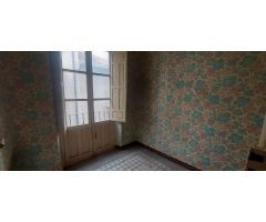 Edificio en venta. ¡Gran oportunidad de inversión en el corazón de Granada!