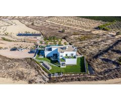 Finca en Venta en San Miguel de Salinas, Alicante