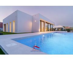 Villa de Lujo en Venta en Dehesa de campoamor, Alicante