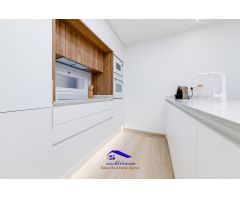 Apartamento en Venta en Urbanización El Raso, Alicante