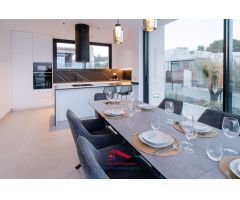 Villa de Lujo en Venta en Dehesa de campoamor, Alicante