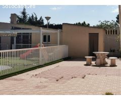 GRAN CASA CON PARCELA INDEPENDIENTE Y PISCINA