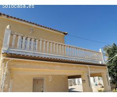 GRAN CASA CON PARCELA INDEPENDIENTE Y PISCINA