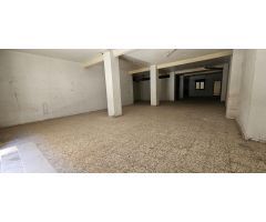 ¡¡LOCAL CON POSIBILIADAD DE HACER VIVIENDA!!
