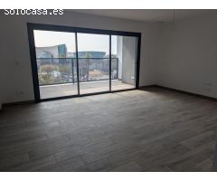 ATICO CON TERRAZA DE 90M2 Y PARKING