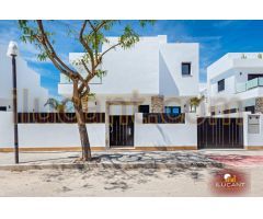 Chalet en Venta en Los Dolores, Alicante