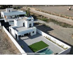 Villa de ensueño junto al mar en Vera Playa
