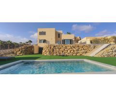 EXCLUSIVA VILLA DE 6 DORMITORIOS EN VALLE DEL ESTE - VERA