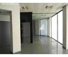 Local comercial en venta, en la zona Puerta del Ángel, Madrid.