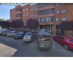 Local comercial en venta en San Fernando de Henares, Madrid.