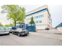 Oportunidad de Inversión: Oficina + Plazas de Garaje en Villaverde- Madrid