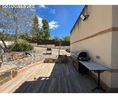 CHALET INDEPENDIENTE EN HONTOBA 4 DORMITORIOS, 4 BAÑOS COMPLETOS, ASEO Y PISCINA.