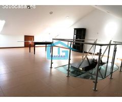 La Coruña: A7117: Santiago de Compostela: Chalet pareado en Urbanización....
