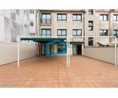 O Grove: Piso con terraza, piscina en primera linea de mar... preciosas vistas