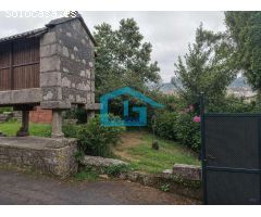 Meaño: magnifica casona de pueblo, construida en piedra, con finca cercada por muro...