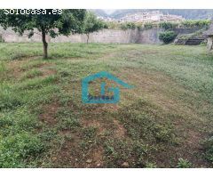 Meaño: magnifica casona de pueblo, construida en piedra, con finca cercada por muro...