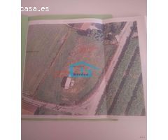 Meaño: magnifica casona de pueblo, construida en piedra, con finca cercada por muro...