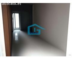 Sanxenxo: vendemos casa con finca, local comercial...