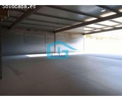 Sanxenxo: vendemos casa con finca, local comercial...