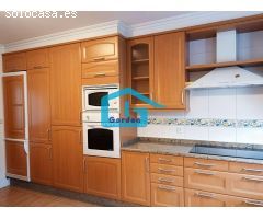 Sanxenxo: A7235: Chalet pareado a pocos mts del mar...