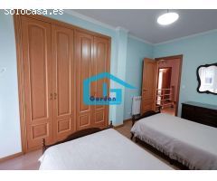 Sanxenxo: A7235: Chalet pareado a pocos mts del mar...