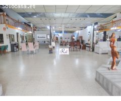 FANTÁSTICA NAVE INDUSTRIAL EN PRIMERA LÍNEA DE AV. DE MADRID