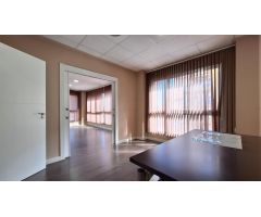 Oficina de 138 m² en la Plaza Adolfo Suarez de Alcantarilla