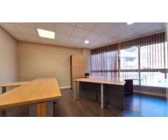 Oficina de 138 m² en la Plaza Adolfo Suarez de Alcantarilla
