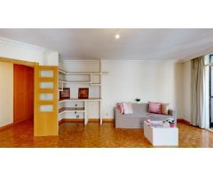 Vivienda en venta de 4 dormitorios junto a teatro Romea