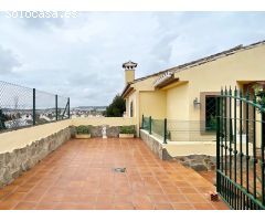 VILLA EN EL COTO