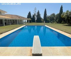 VILLA DE LUJO