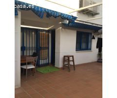 MAGNIFICO PISO EN LAS LAGUNAS, CON PATIO INTERNO Y MUY SOLEADO.