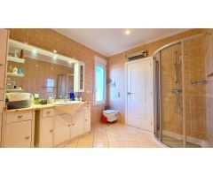 Villa de Lujo en Venta en Els Poblets, Alicante