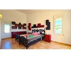 Villa de Lujo en Venta en Els Poblets, Alicante