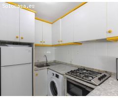 Casa de Pueblo en Venta en Residencia los Altos, Alicante