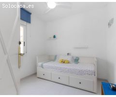 Casa de Pueblo en Venta en Residencia los Altos, Alicante