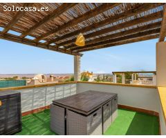 Casa de Pueblo en Venta en Residencia los Altos, Alicante