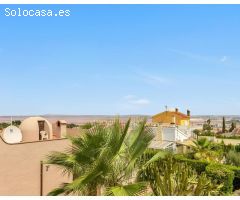 Casa de Pueblo en Venta en Residencia los Altos, Alicante
