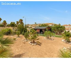 Casa de Pueblo en Venta en Residencia los Altos, Alicante