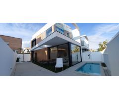 Villa de Lujo en Venta en Torre de la Horadada, Alicante